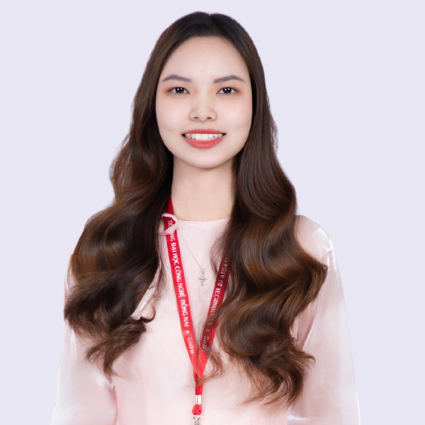 Cô Nguyễn Hoàng Phương Ngân