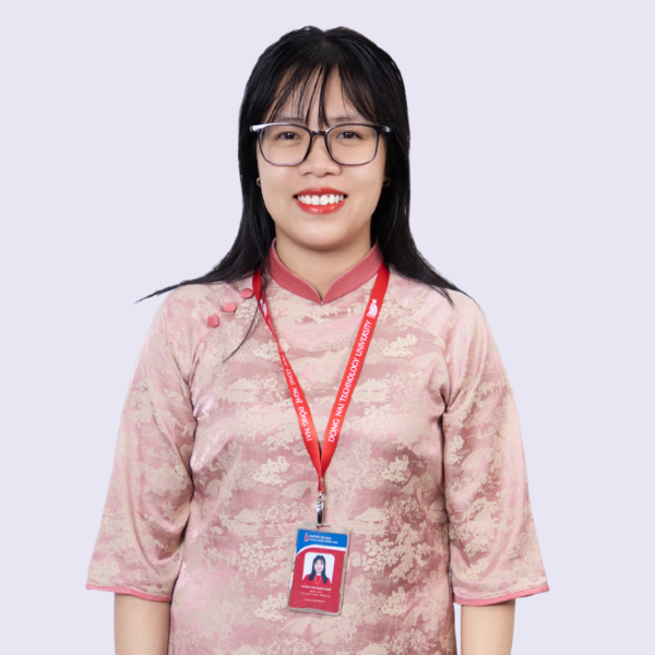 Cô Phan Thị Ngọc Huế