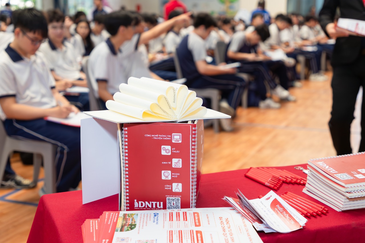 Tuyển dụng nhân viên Tuyển sinh